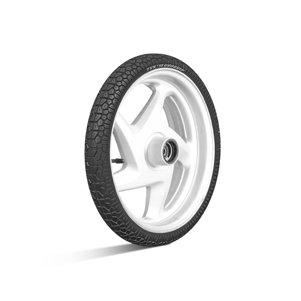 Bajaj discover 100cc discount bike tyre size